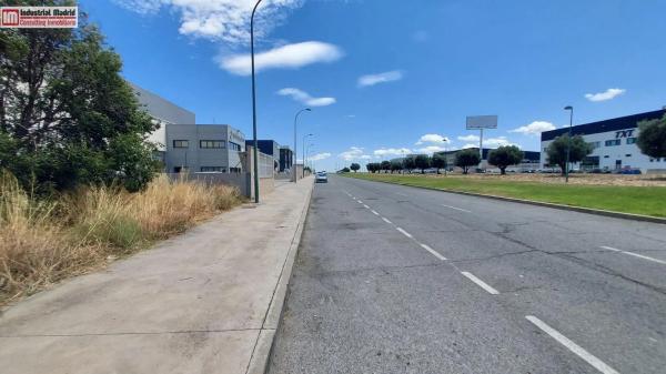 Terreno en avenida de la Lealtad