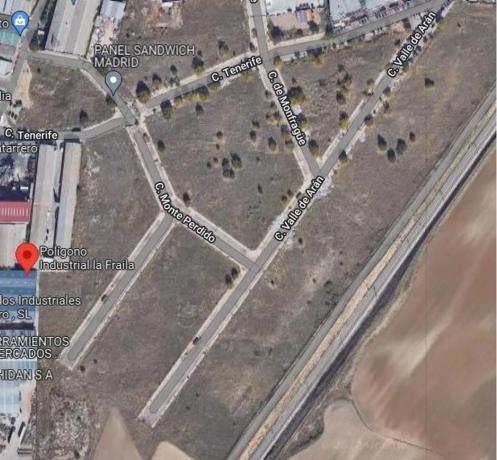 Terreno en Polígono La Fraila