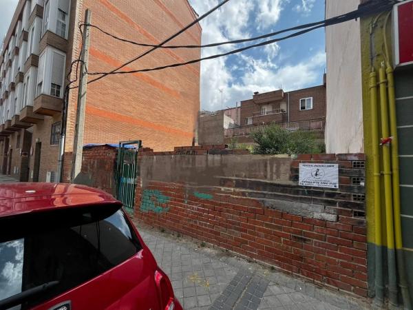 Terreno en Barrio Las Dehesillas-Vereda de los Estudiantes