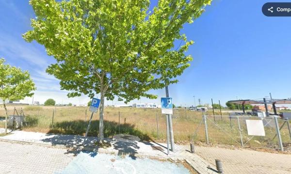 Terreno en calle Ricardo Tormo