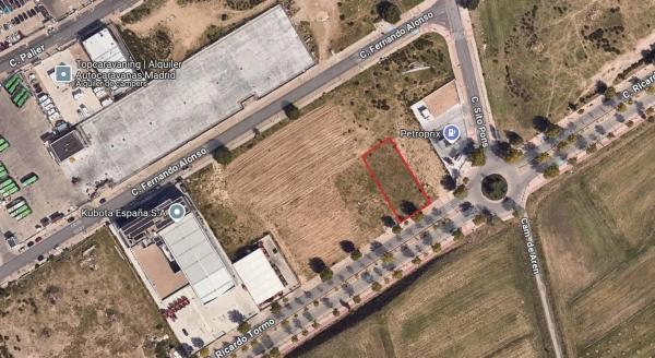 Terreno en calle Ricardo Tormo