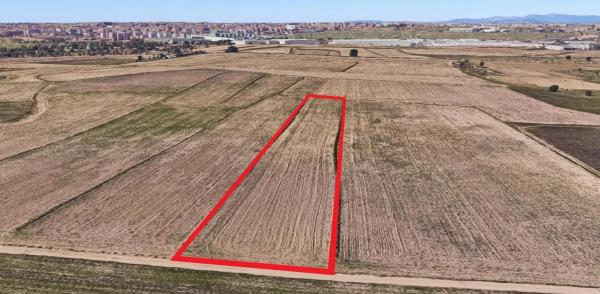 Terreno en Barrio Las Dehesillas-Vereda de los Estudiantes