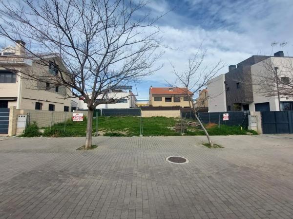 Terreno en Barrio Las Dehesillas-Vereda de los Estudiantes