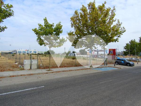 Terreno en calle Ricardo Tormo