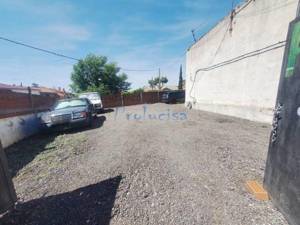 Terreno en calle el Carril