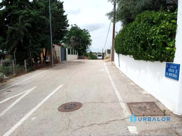 Terreno en calle de la Virgen de Guadalupe