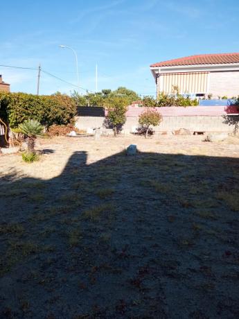 Terreno en calle de Santa Gema, 5