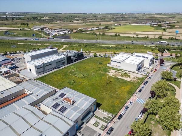 Terreno en calle Federica Montseny
