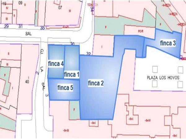 Terreno en plaza Los Hoyos