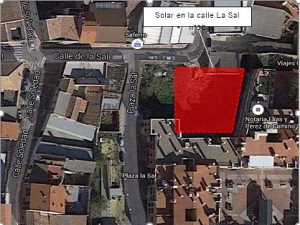 Terreno en plaza Los Hoyos