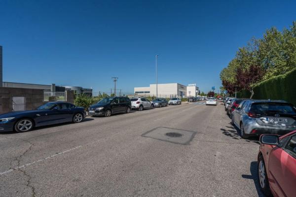 Terreno en calle Federica Montseny, 13