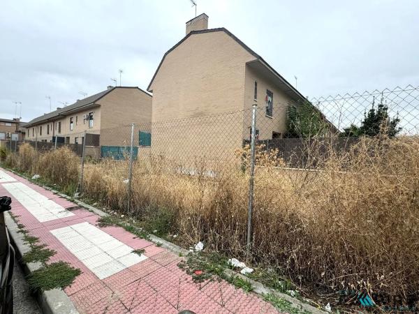 Terreno en calle Agustín Ibarrola