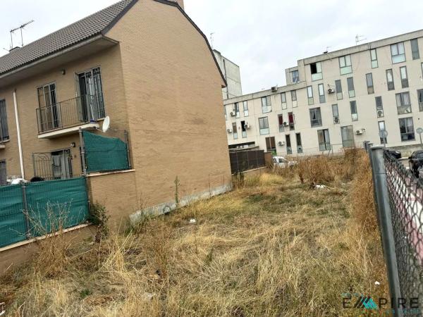 Terreno en calle Agustín Ibarrola