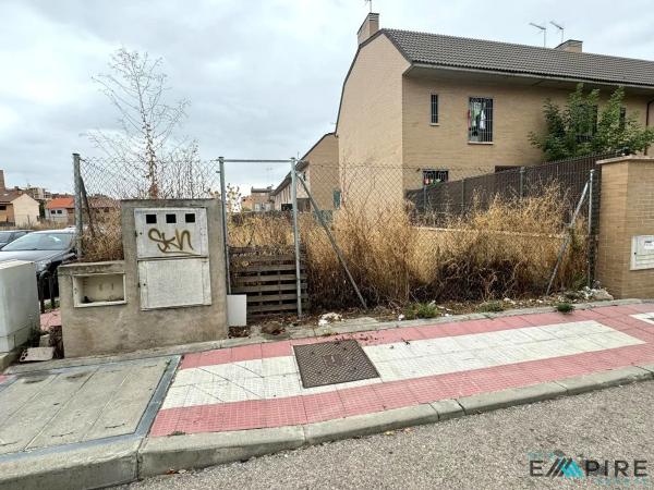 Terreno en calle Agustín Ibarrola