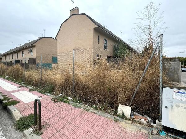 Terreno en calle Agustín Ibarrola