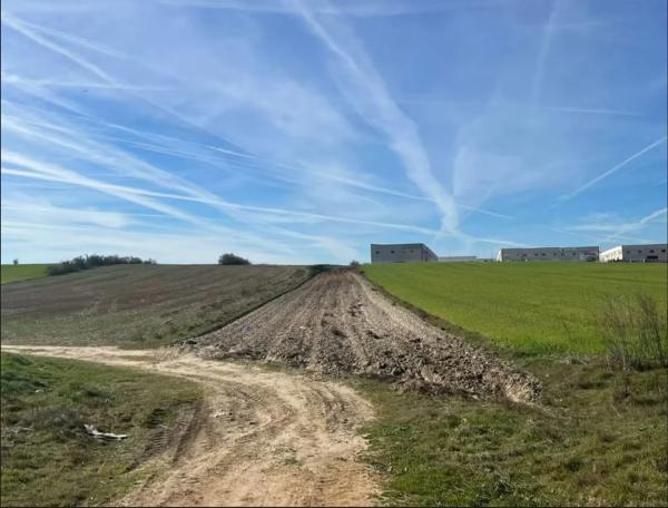 Terreno en Poligono 005, 44