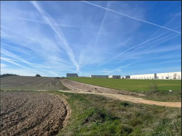 Terreno en Poligono 005, 44