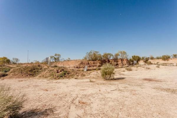 Terreno en calle m la Peluquera
