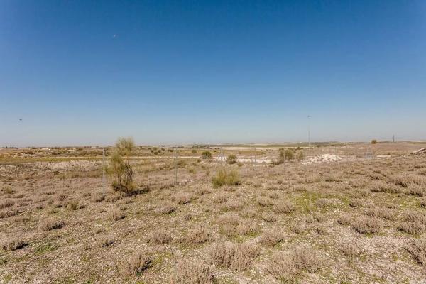 Terreno en calle m la Peluquera