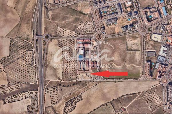 Terreno en calle María Zambrano s/n