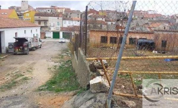 Terreno en calle Poligono 54