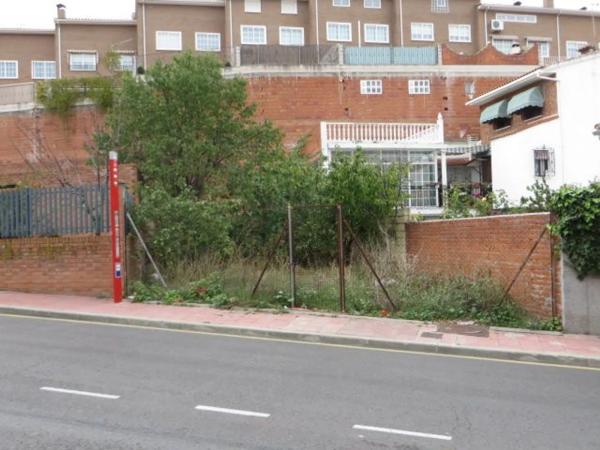 Terreno en calle Valdemaría