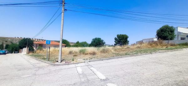 Terreno en avenida de las Naciones