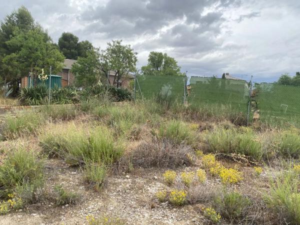 Terreno en calle de Valencia, 14