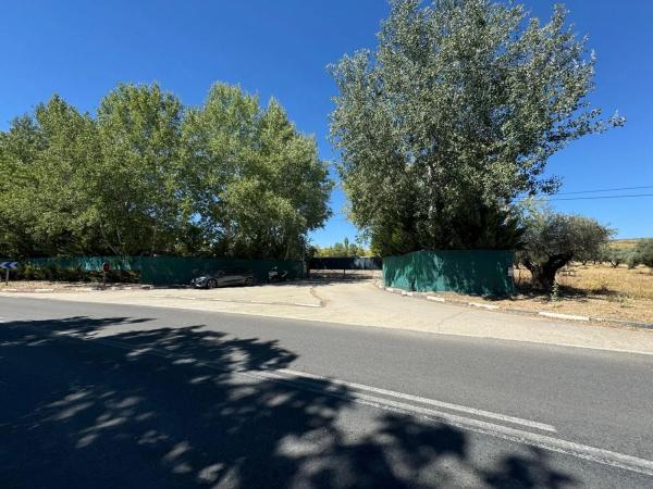 Terreno en Poligono Equipamiento, 29