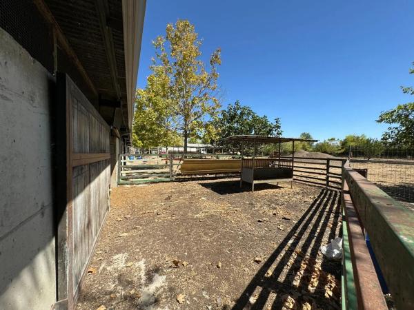 Terreno en Poligono Equipamiento, 29