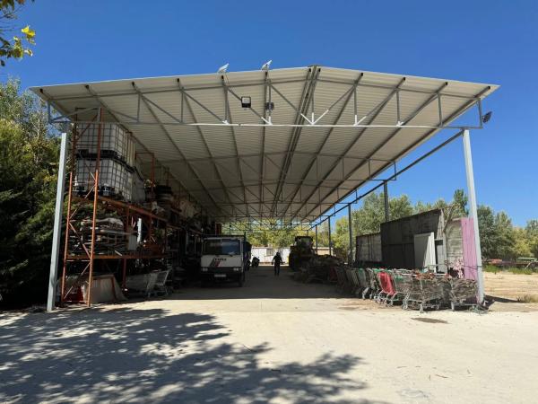 Terreno en Poligono Equipamiento, 29