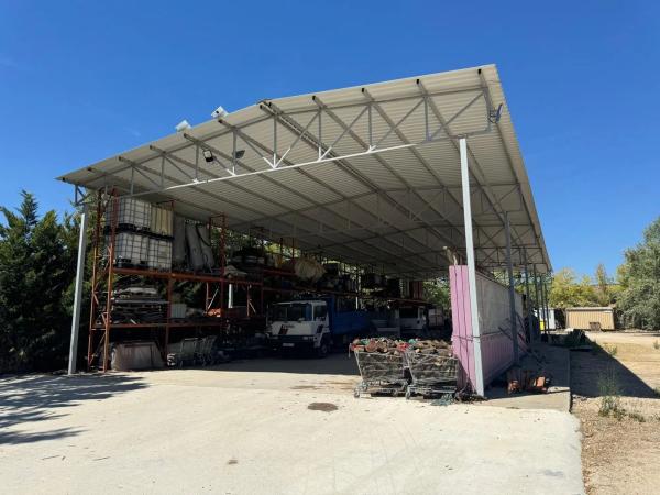 Terreno en Poligono Equipamiento, 29