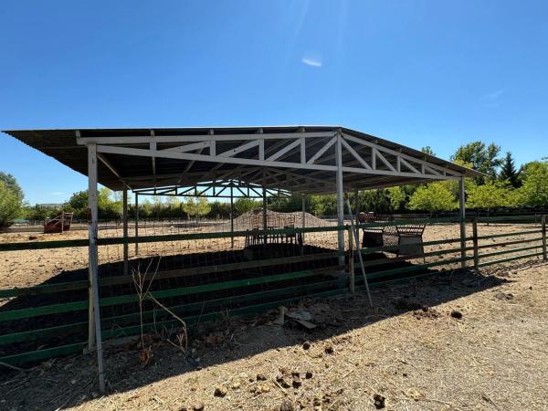 Terreno en Poligono Equipamiento, 29