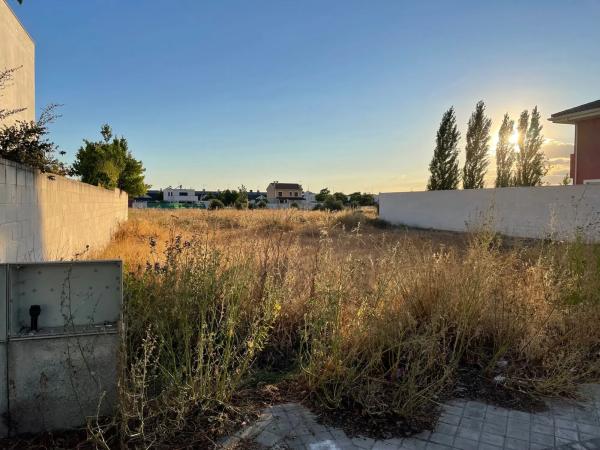 Terreno en calle Ibiza, 34