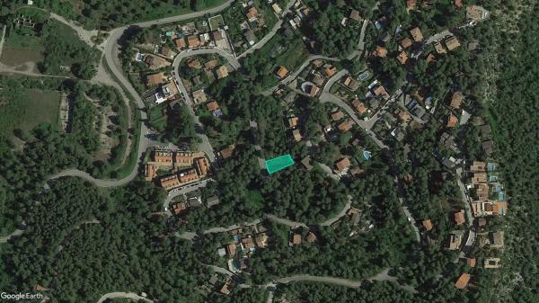 Terreno en avenida Hermenegildo Almirall