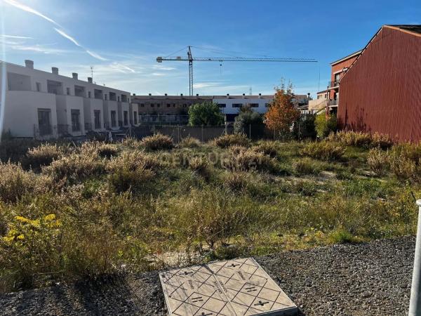 Terreno en calle Trenta-u, 5