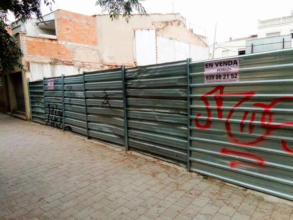 Terreno en calle de Sant Sadurní, 20