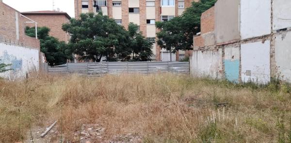Terreno en calle de Sant Sadurní, 20