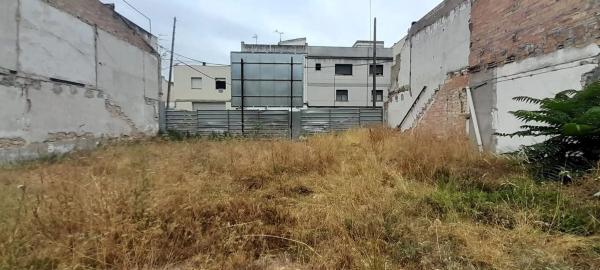 Terreno en calle de Sant Sadurní, 20