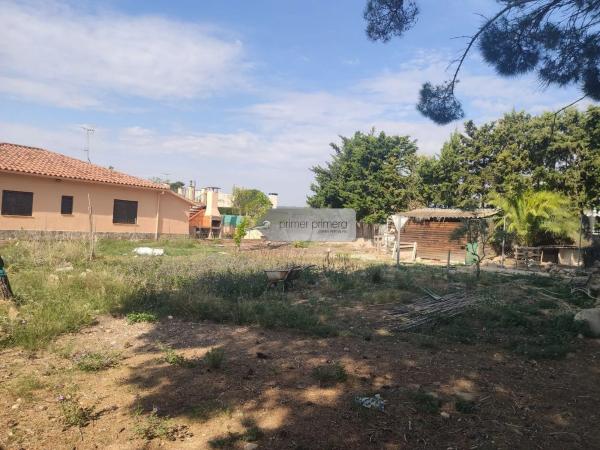 Terreno en calle de Salvador Espriu