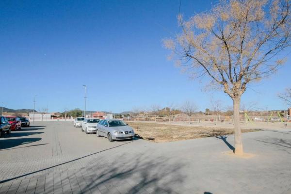 Terreno en calle Joan Maragall, 2 -4-6