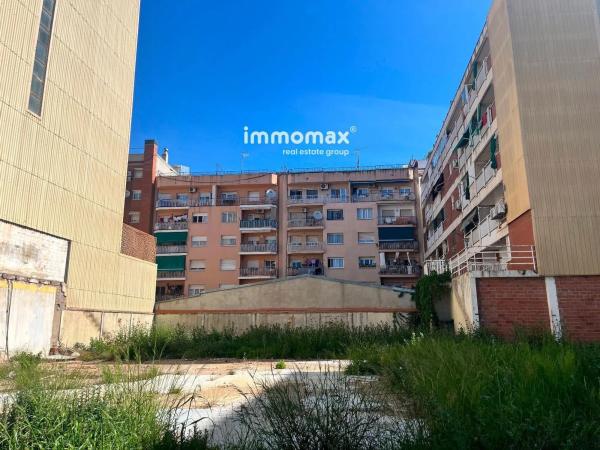 Terreno en calle de la Granada