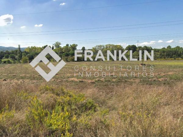 Terreno en masia les vinyes