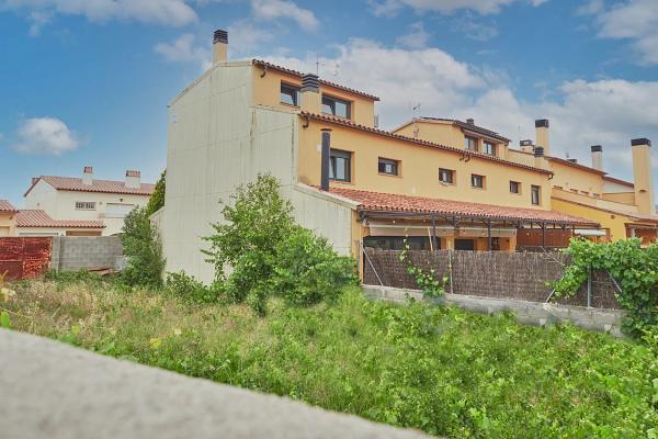 Terreno en calle Font del Cusco