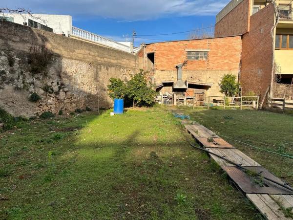 Terreno en avenida catalunya, 50
