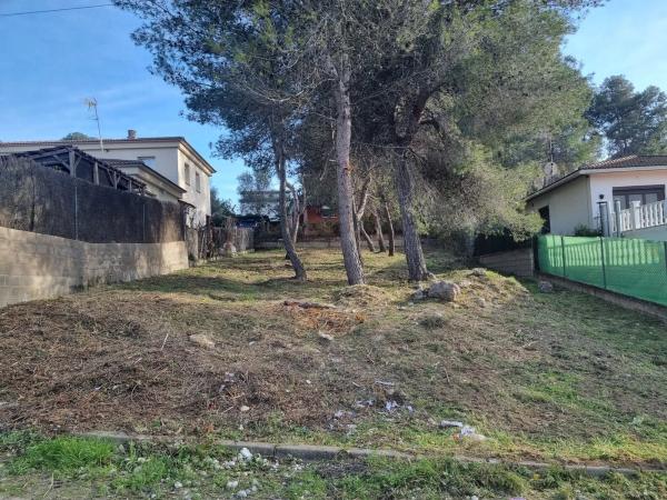 Terreno en calle dels Avellaners, 35