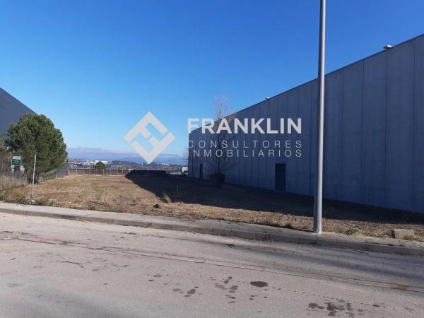 Terreno en fondo serra s/n