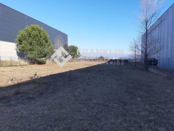 Terreno en fondo serra s/n