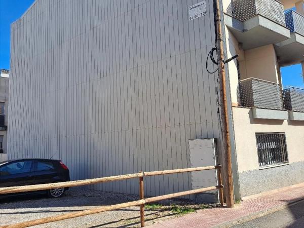 Terreno en avenida Anselm Clavé, 4