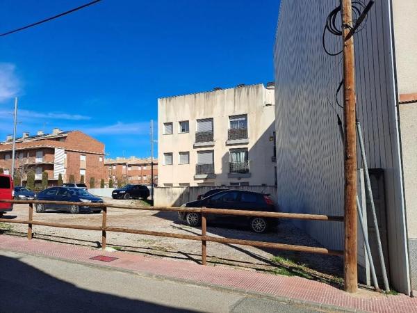 Terreno en avenida Anselm Clavé, 4